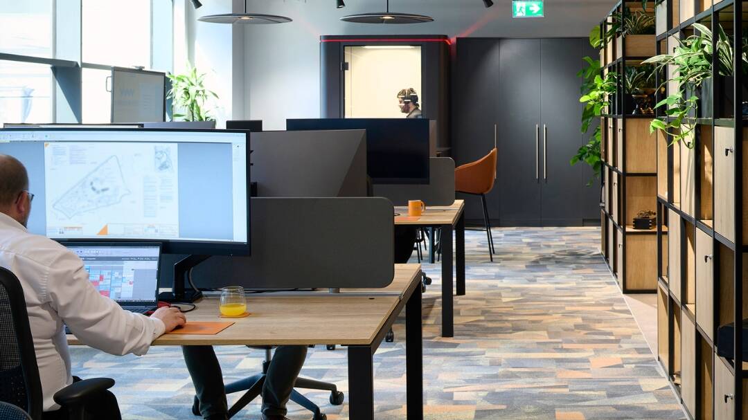 Intermediate Mechanical Engineer, London 20 Aberdeen 4 uai